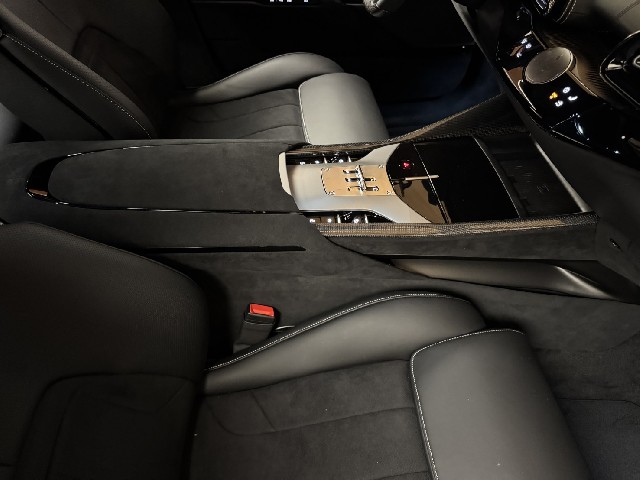 FERRARI PUROSANGUE 2025 Image 49