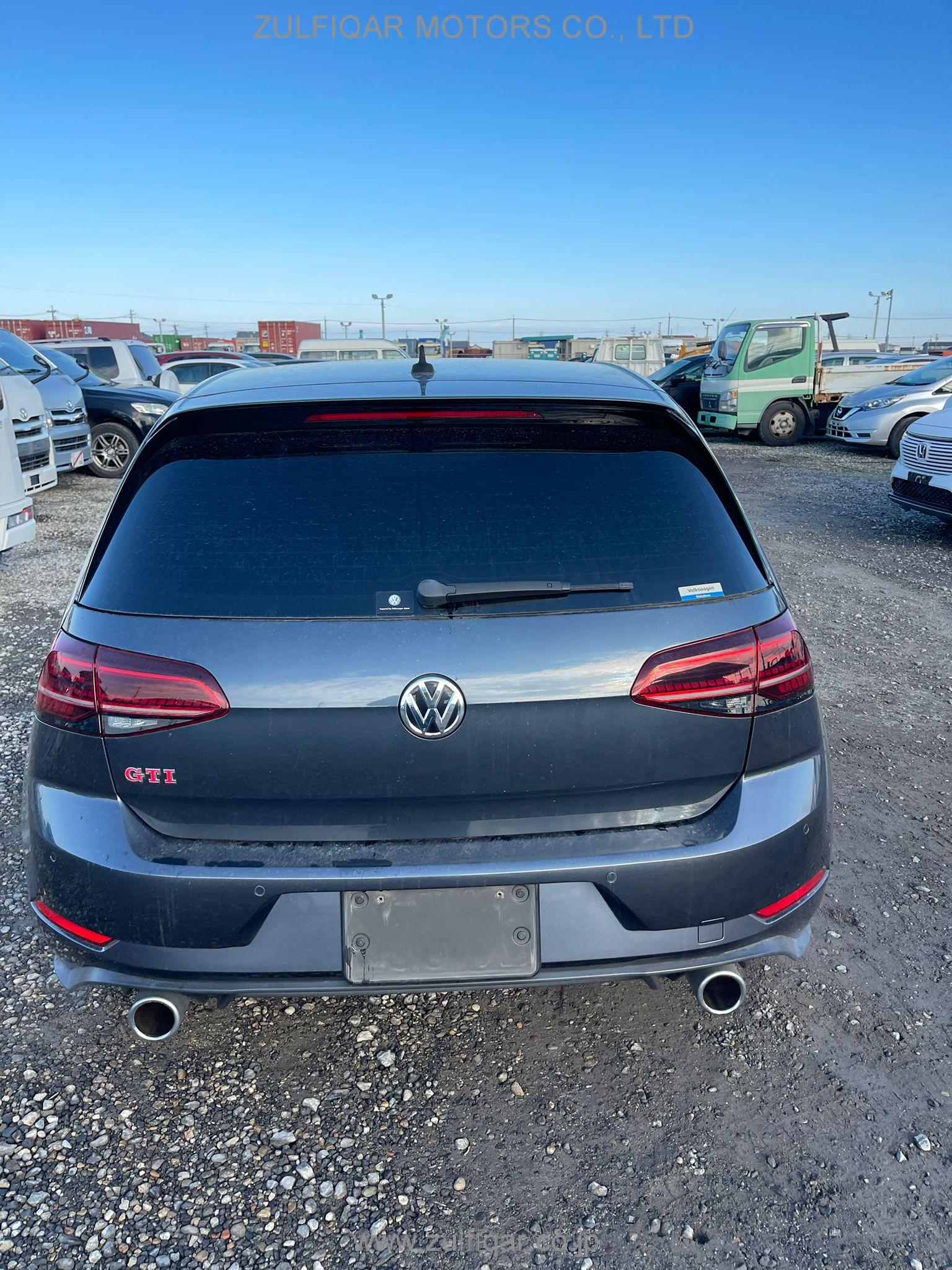 VOLKSWAGEN GOLF GTI 2017 Image 8