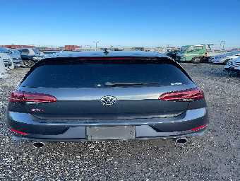 VOLKSWAGEN GOLF GTI 2017 Image 2