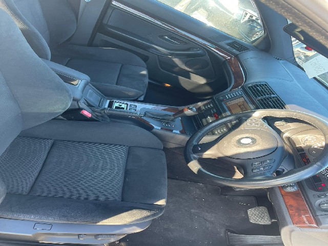 BMW 5 SERIES 2003 Image 24