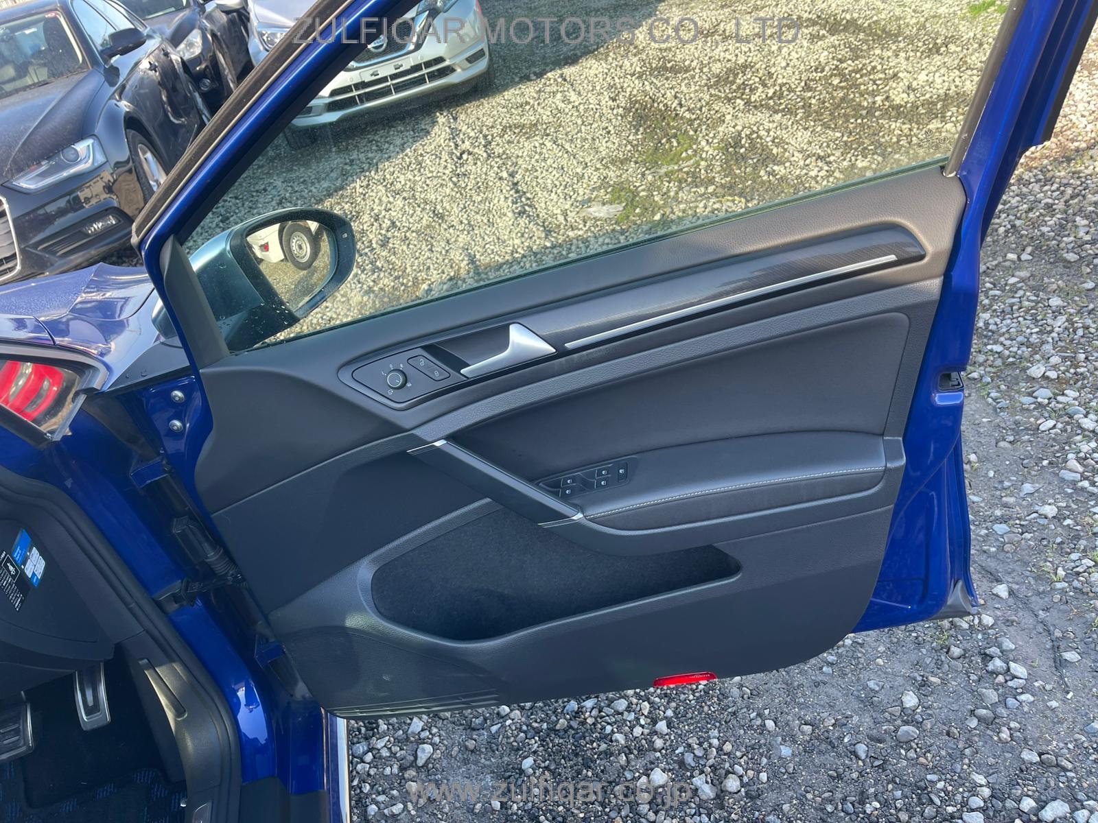 VOLKSWAGEN GOLF R 2017 Image 7