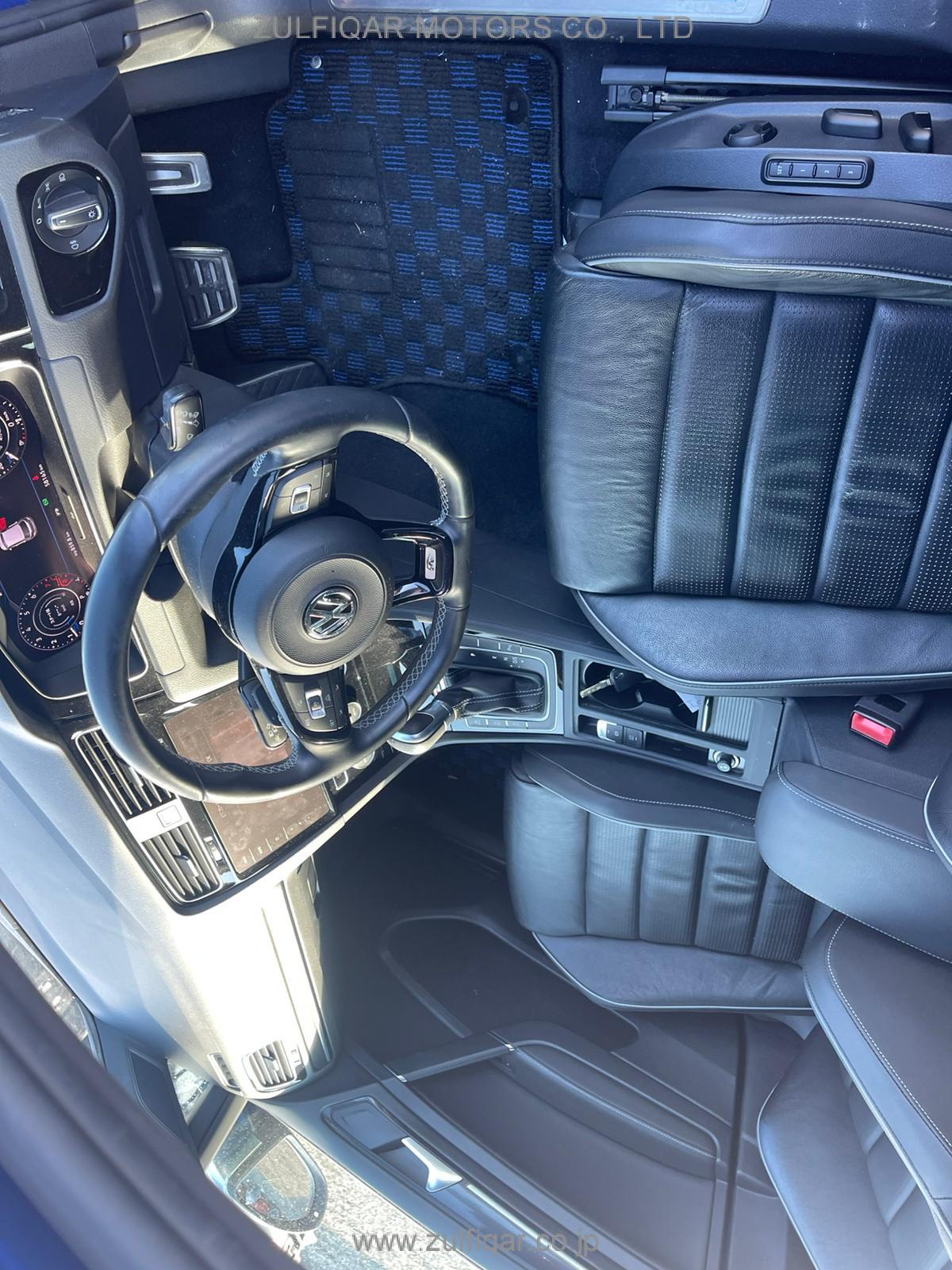 VOLKSWAGEN GOLF R 2017 Image 9