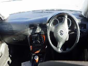 VOLKSWAGEN BORA 2005 Image 5