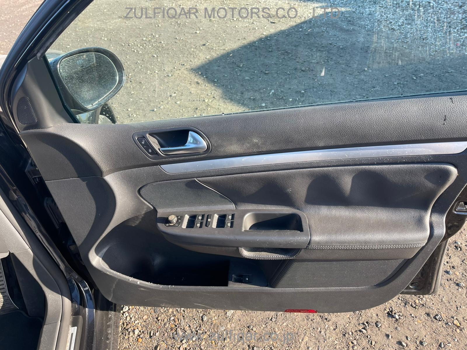 VOLKSWAGEN GOLF 2009 Image 12