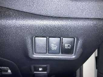 TOYOTA C-HR 2018 Image 12