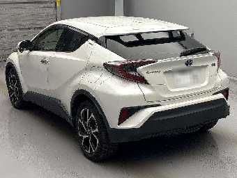 TOYOTA C-HR 2018 Image 4