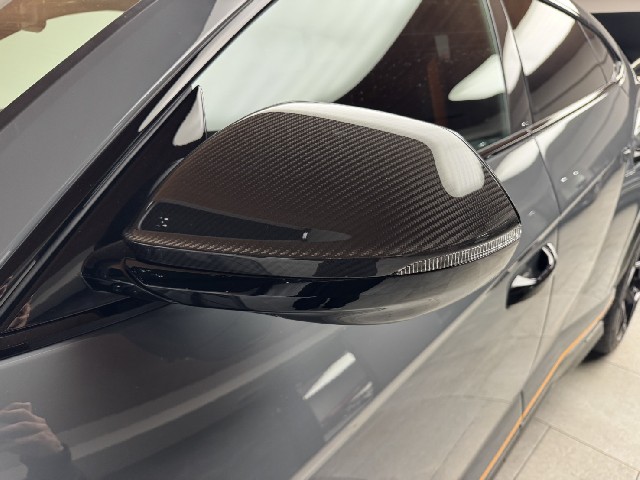 LAMBORGHINI URUS 2025 Image 24