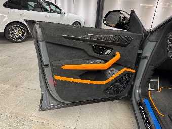 LAMBORGHINI URUS 2025 Image 35