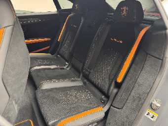 LAMBORGHINI URUS 2025 Image 36