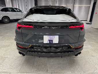 LAMBORGHINI URUS 2025 Image 6