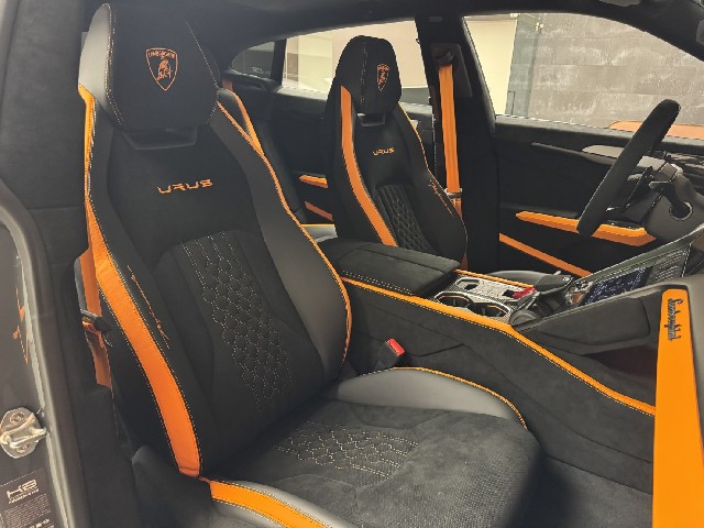LAMBORGHINI URUS 2025 Image 56