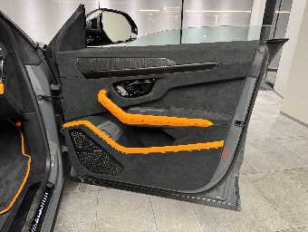 LAMBORGHINI URUS 2025 Image 48