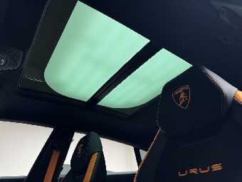 LAMBORGHINI URUS 2025 Image 55