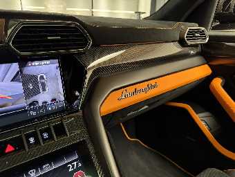 LAMBORGHINI URUS 2025 Image 67