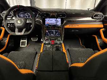LAMBORGHINI URUS 2025 Image 72