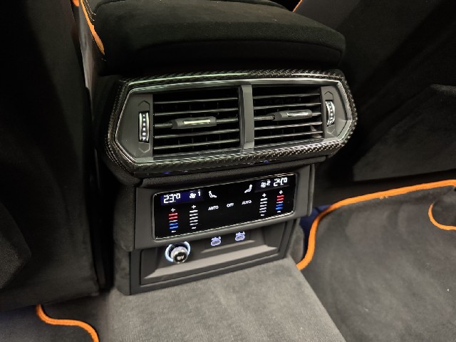 LAMBORGHINI URUS 2025 Image 83