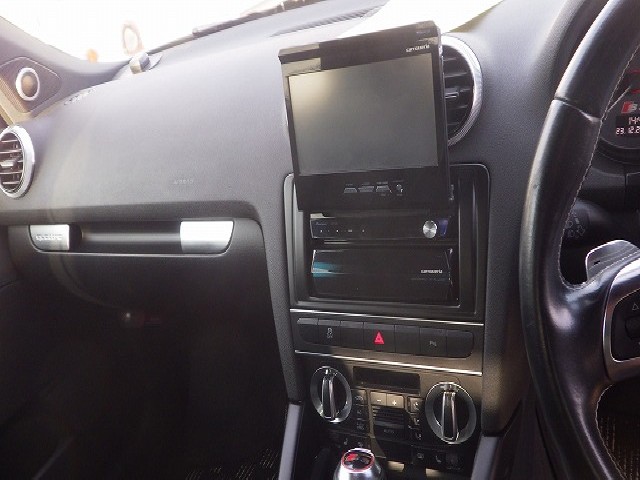 AUDI S3 2010 Image 21