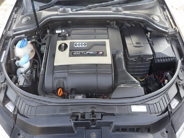 AUDI S3 2010 Image 28