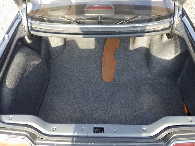 NISSAN LAUREL 1992 Image 23