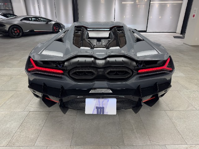 LAMBORGHINI REVUELTO 2025 Image 20