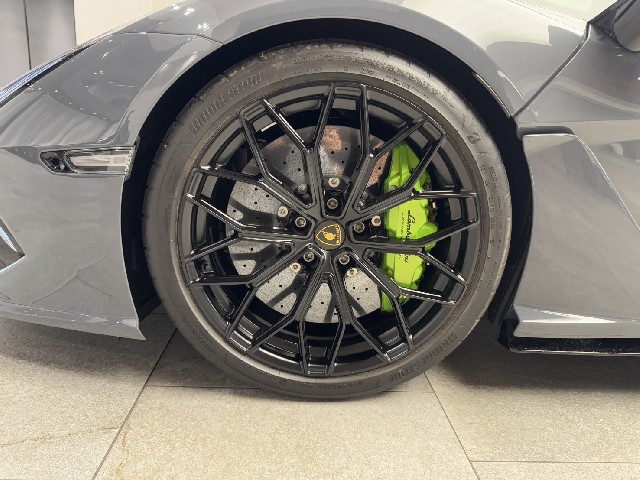 LAMBORGHINI REVUELTO 2025 Image 23