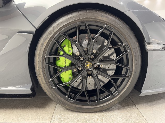 LAMBORGHINI REVUELTO 2025 Image 26