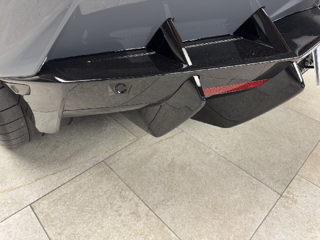 LAMBORGHINI REVUELTO 2025 Image 32