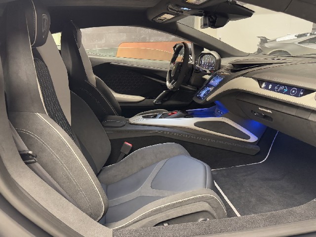 LAMBORGHINI REVUELTO 2025 Image 44