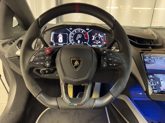 LAMBORGHINI REVUELTO 2025 Image 48