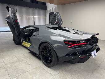 LAMBORGHINI REVUELTO 2025 Image 7