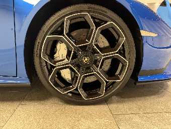 LAMBORGHINI HURACAN 2023 Image 12