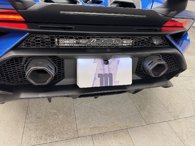 LAMBORGHINI HURACAN 2023 Image 26