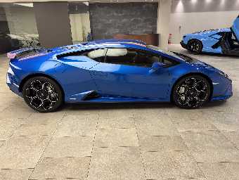 LAMBORGHINI HURACAN 2023 Image 4