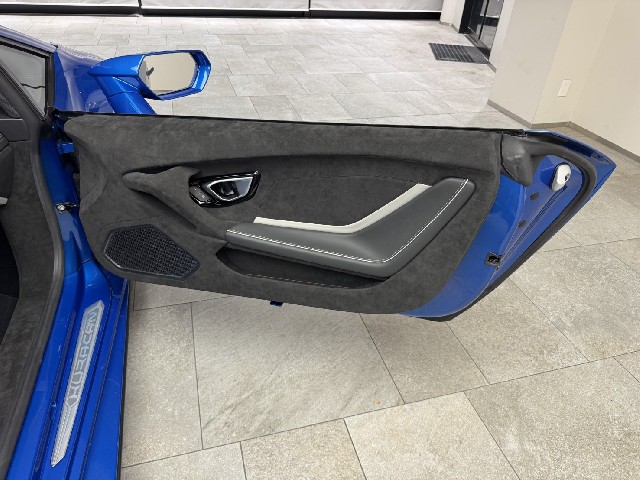 LAMBORGHINI HURACAN 2023 Image 35