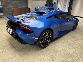 LAMBORGHINI HURACAN 2023 Image 5