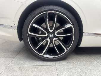 BENTLEY CONTINENTAL 2021 Image 19