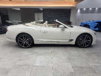 BENTLEY CONTINENTAL 2021 Image 4