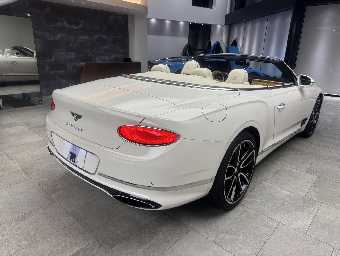 BENTLEY CONTINENTAL 2021 Image 5