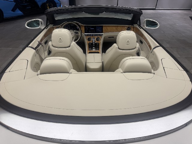 BENTLEY CONTINENTAL 2021 Image 42