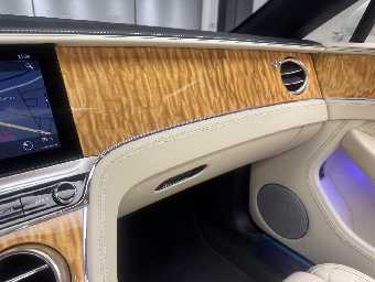 BENTLEY CONTINENTAL 2021 Image 43