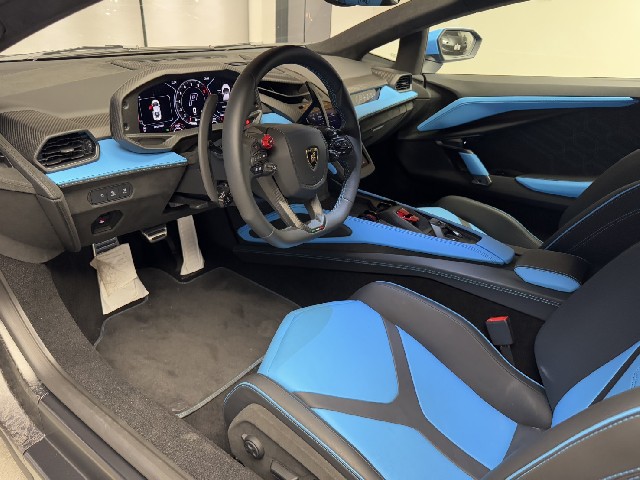 LAMBORGHINI REVUELTO 2024 Image 39