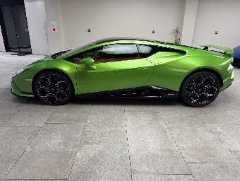 LAMBORGHINI HURACAN 2023 Image 8