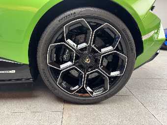 LAMBORGHINI HURACAN 2023 Image 10