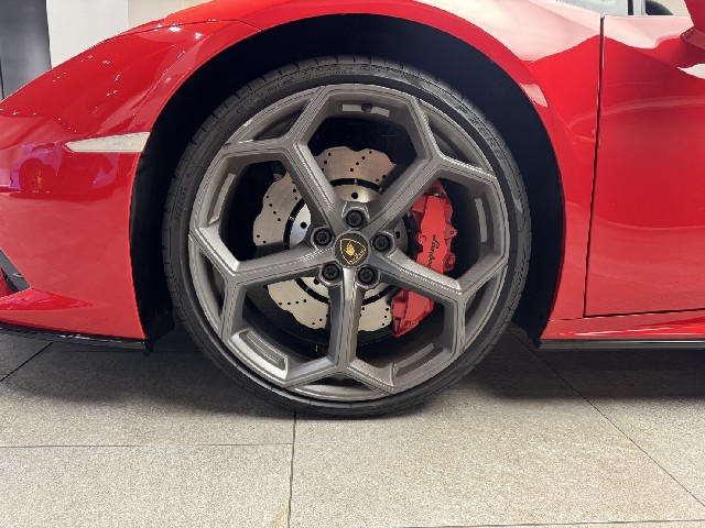 LAMBORGHINI HURACAN 2022 Image 24