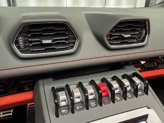 LAMBORGHINI HURACAN 2022 Image 54