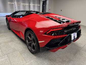 LAMBORGHINI HURACAN 2022 Image 8