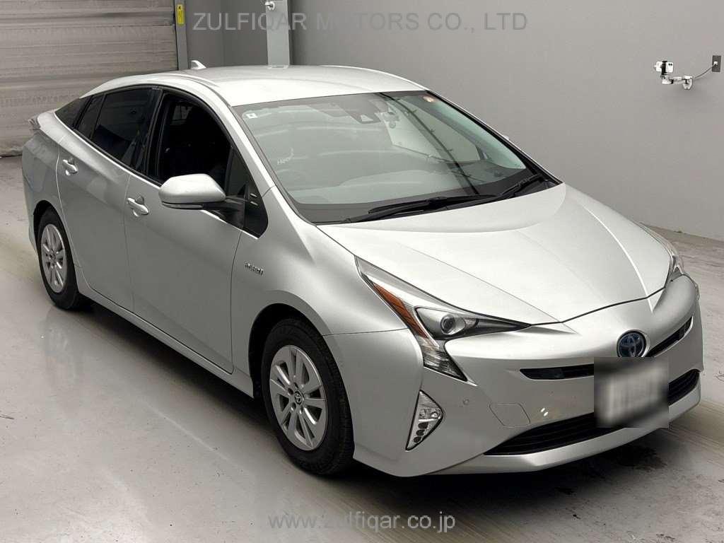 TOYOTA PRIUS 2018 Image 3