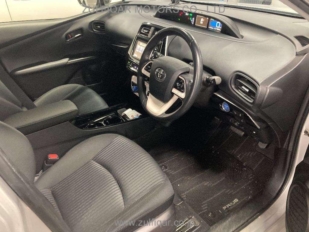 TOYOTA PRIUS 2018 Image 7
