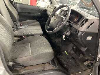 TOYOTA HIACE 2013 Image 7