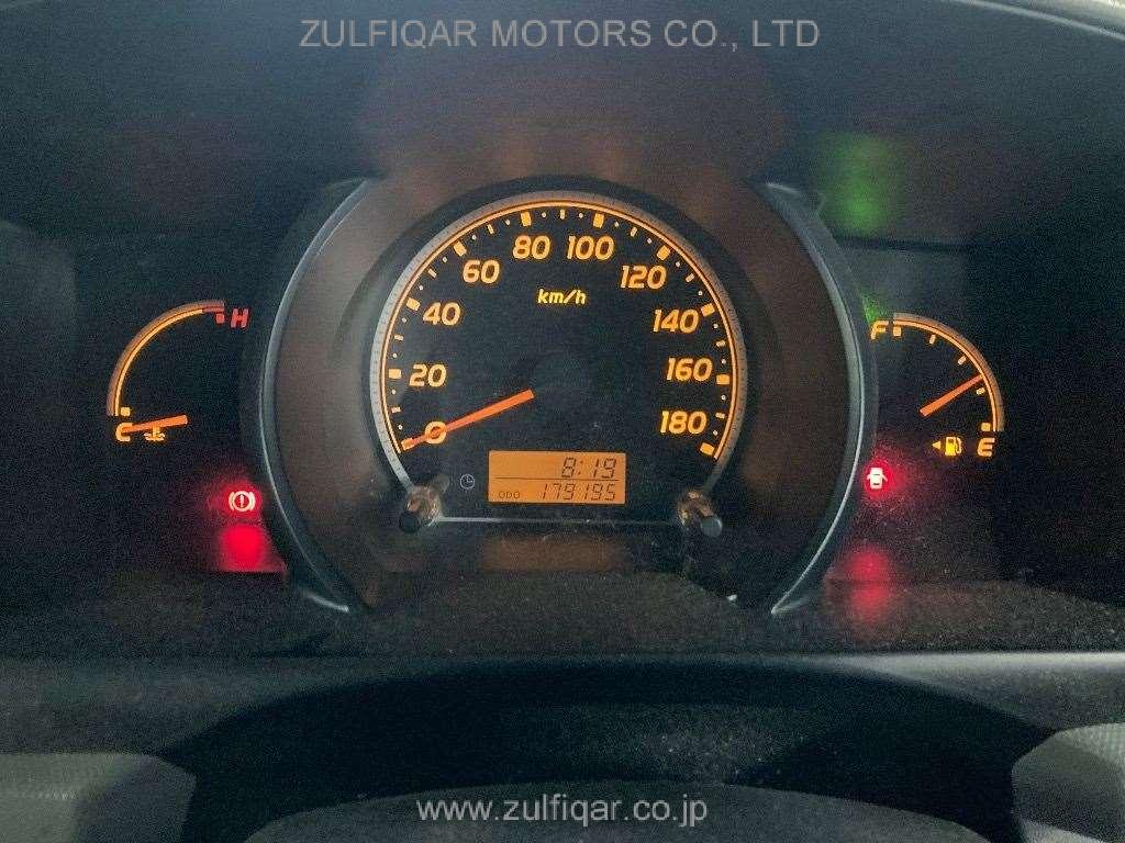 TOYOTA HIACE 2013 Image 10